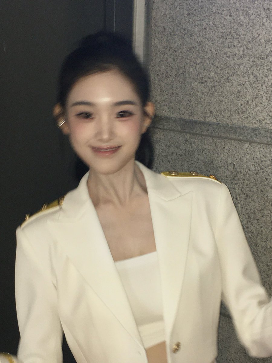 wavv57's tweet photo. 260218 프롬💌🤍 #지연 https://t.co/7P7G45EV6S