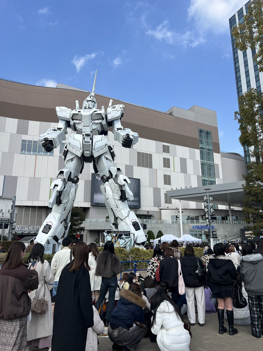 mmmm_12O3's tweet photo. @JINCHANnyan_ 承知いたしました！現在の位置や服装など教えていただければお伺いしますがどうしましょう....？
ちなみに当方はこの位置にいます...！ https://t.co/i5eaGfL3TP