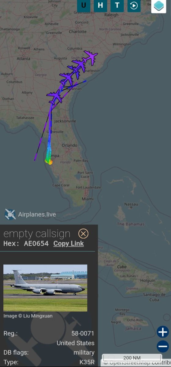 HHunternight's tweet photo. Five USAF KC-135s take off from Macdill AFB, Sofia Airport, Bulgaria.

Hex: #AE0671-63-8000 RCH466, #AE066E-62-3569 RCH366, #AE05AA-63-8019 RCH309, #AE0654-58-0071, #AE0360-58-0094 RCH411. https://t.co/MZ3CB18XaZ
