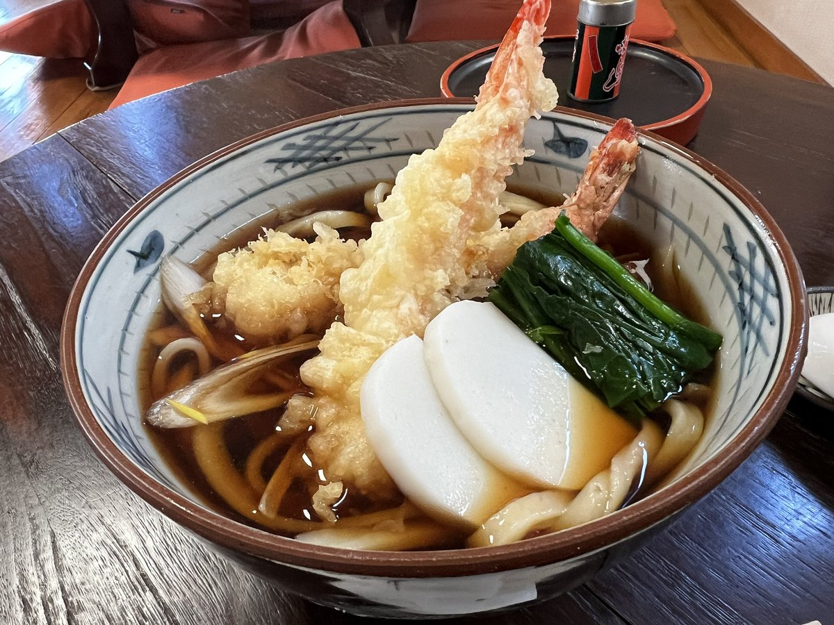 masa_yang_'s tweet photo. 由す美＠行田市で、天ぷらうどんをいただきます🍤 https://t.co/nRZWf9UPXt
