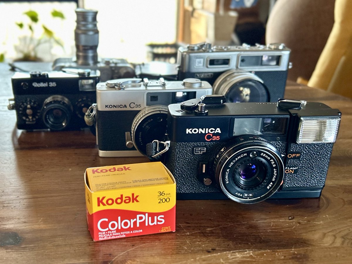 newcomer 作動しない“ピッカリコニカ”に代替電池を入れゴソゴソ