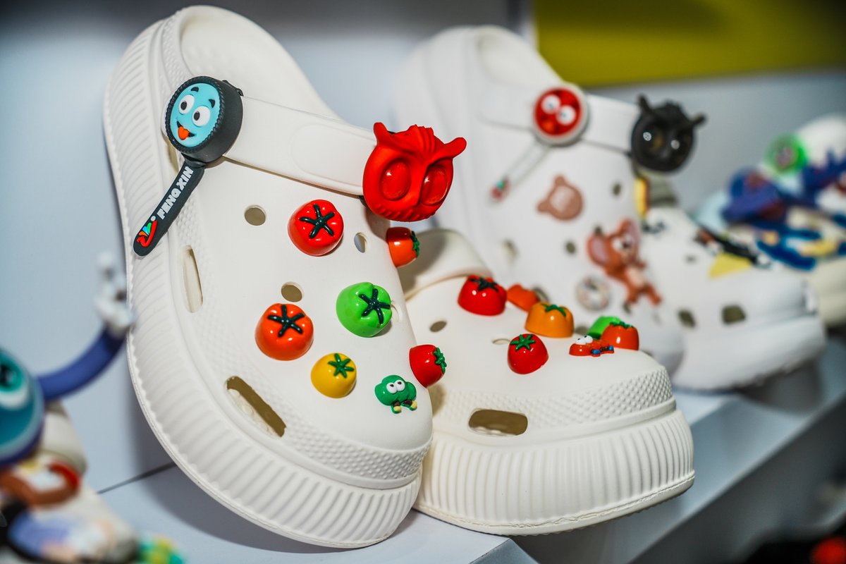 FengXinLabel's tweet photo. Discover the innovation of drip molding products! Enhance your designs with precision and durability. Elevate your brand with our custom solutions. 🌟 #plastic #plastictoys #playsmart #fengxin #fyp https://t.co/9kyeWQ3zPO
