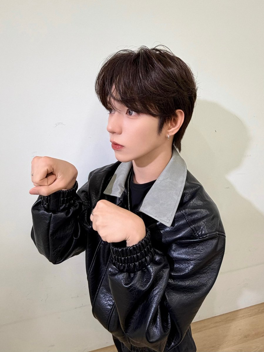 STEJAY_official's tweet photo. 02.18.2026 | X Update

포하에게 다그닥..🐎

#STEVEN #STVN #스티븐 
#JL #제이엘 
#AHOF #아홉 https://t.co/9fZP11VVPJ
