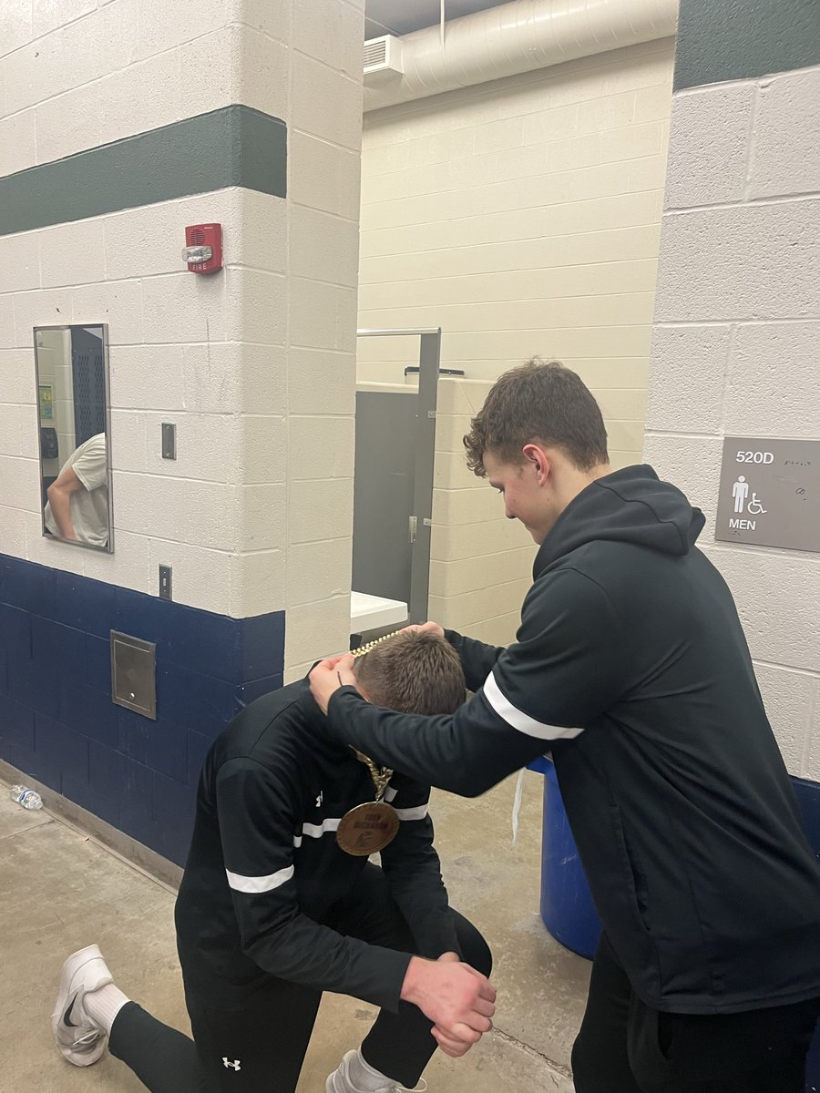 Coach Gilmore tweet media