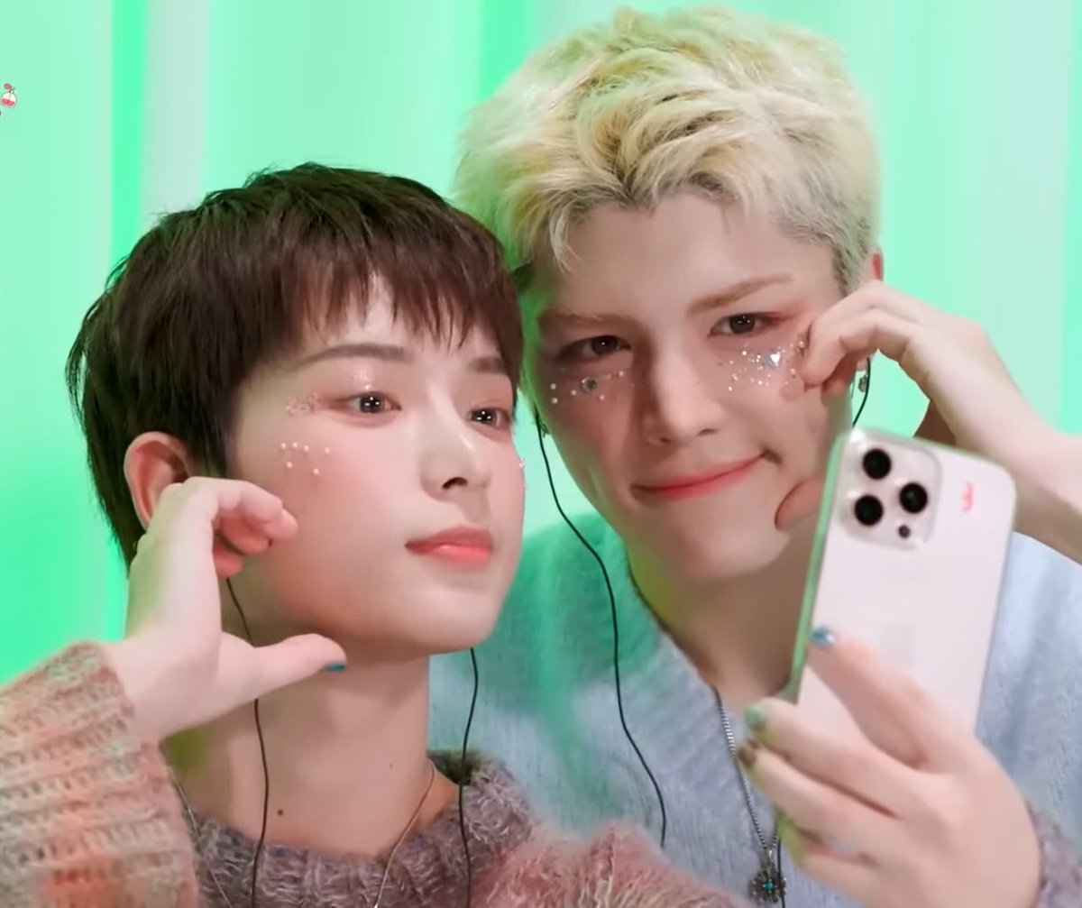 hourly harumaki (@hrmkisses) on Twitter photo 