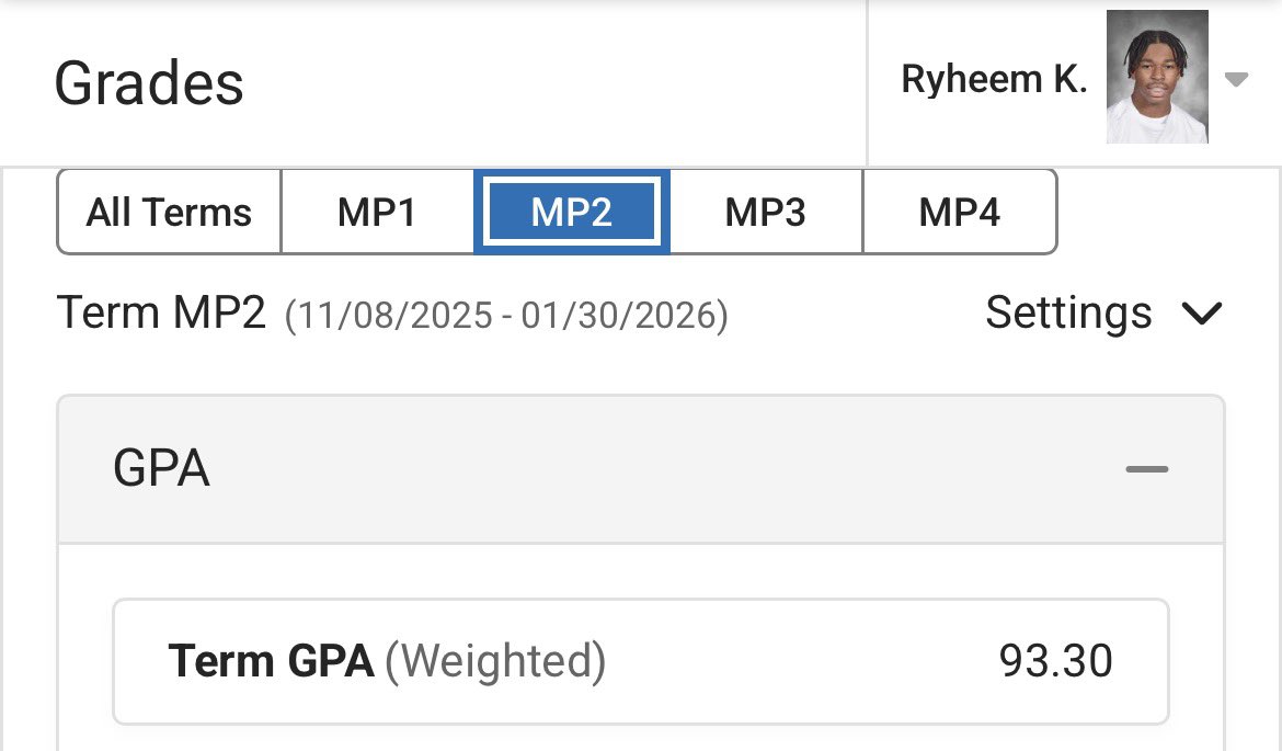 Student First. Athlete Always.

MP2 Weighted GPA: 93.3 📚  
Focused on improvement every marking period.

WR / Slot | Class of 2027  
📍 NY  
Hudl: hudl.com/v/2TRybr

#StudentAthlete #ClassOf2027 #RecruitMe