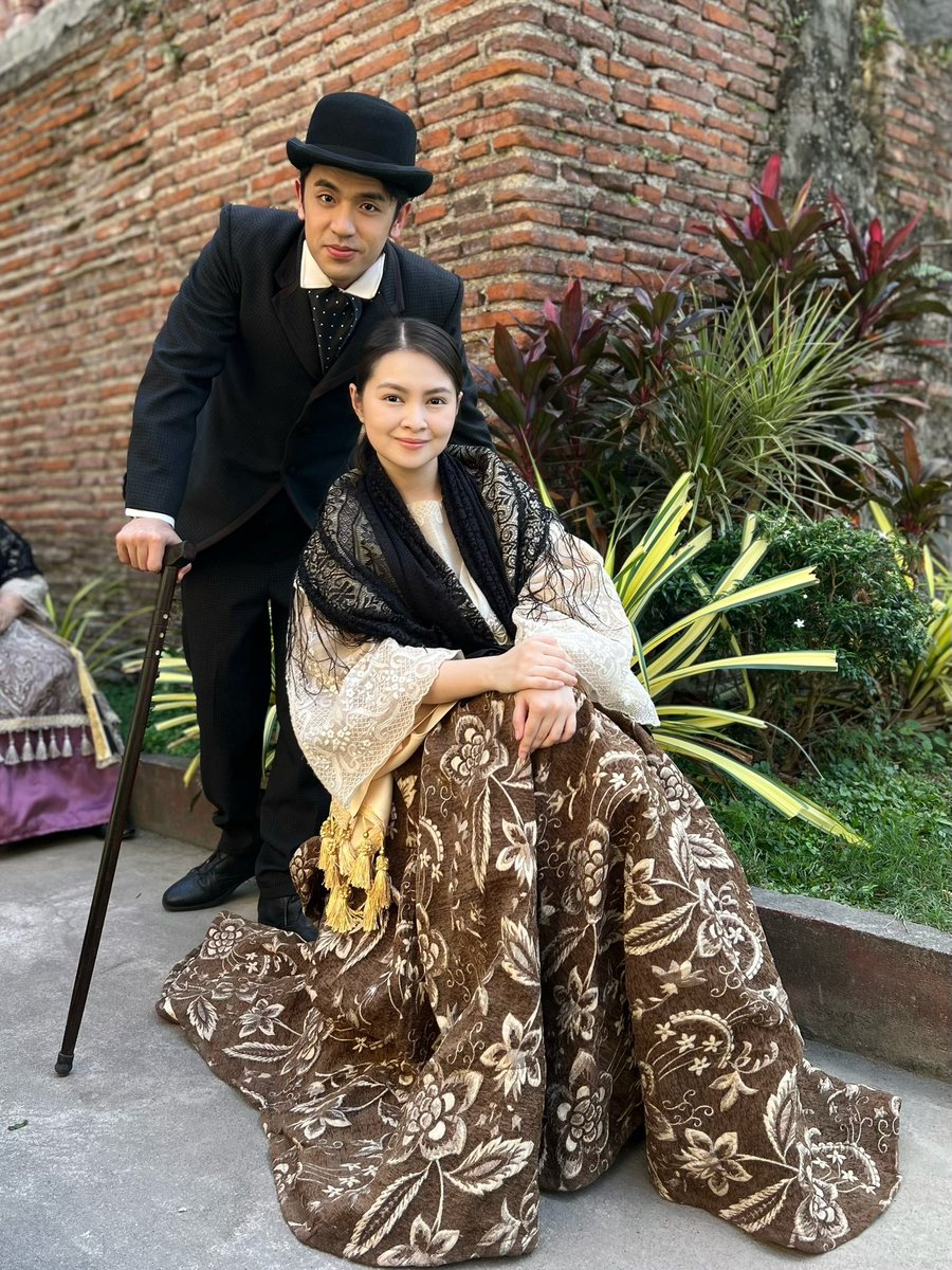 DavidTroopsOFC's tweet photo. It’s officially the season of Noli MT &amp; El Fili this quarter. Some teachers r recommending MCI; evthough it puts a modern twist on the original plots, it captures the feels of the books.

Nagreminisce na ba ang lahat? 

- AD @ohjhelsky 

#BarDa #FiLay #DavidLicauco @davidlicauco https://t.co/lrRBuQh8oA