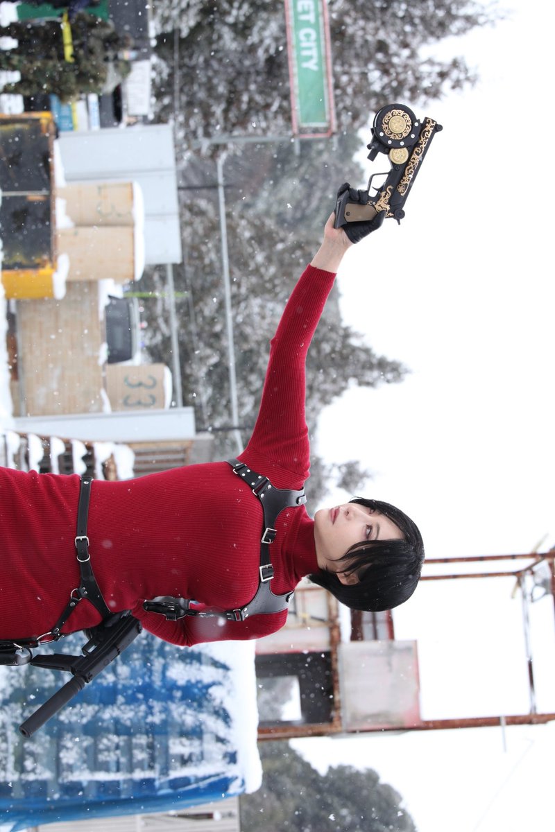tsukishimakeia's tweet photo. Ada Wong cosplay

これはフックショットがかっこいい写真！
(フックショット製作@GBO_blacktiara)

📸@biginer_sniper
#バイオミーティング2026 https://t.co/waj28awPzL