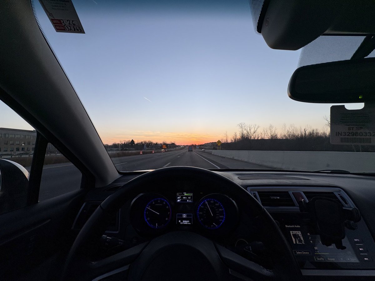 sooooo much gaming going on

twitch.tv/awsumlol