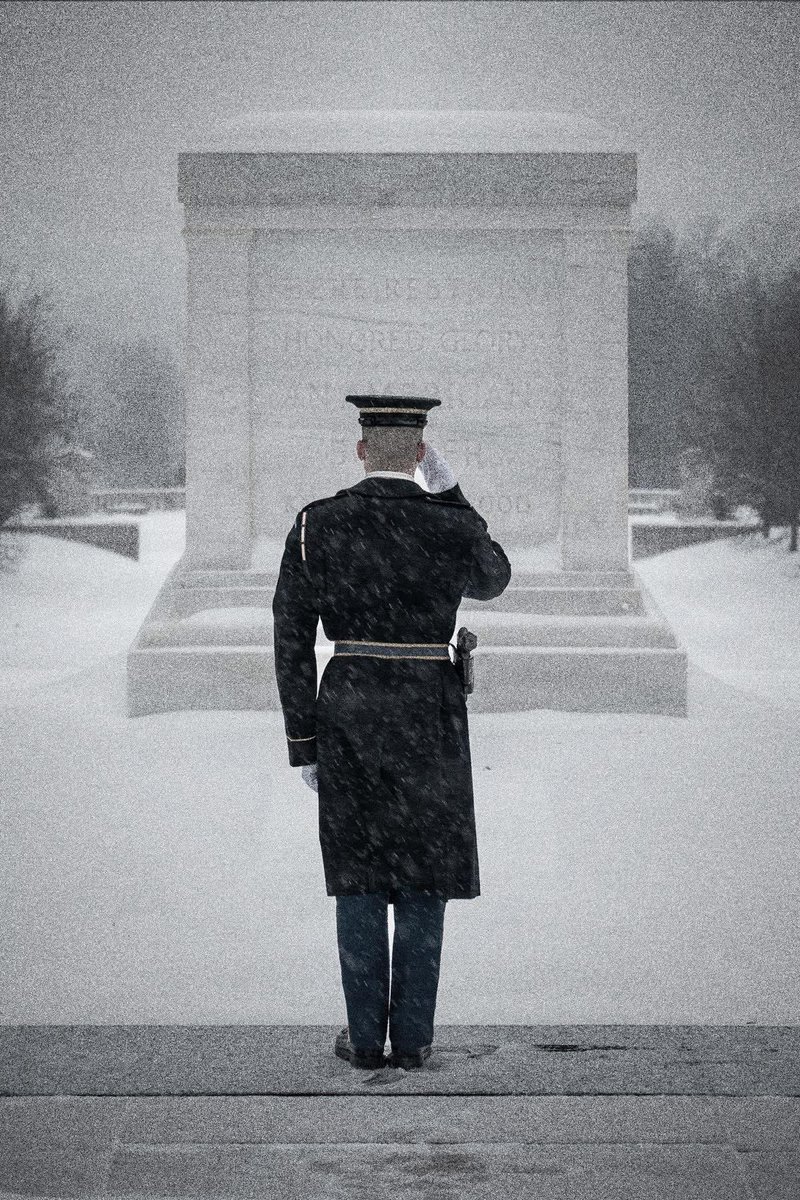 🚨Information: The Tomb of the Unknown Soldier has been guarded by the US Army Old Guard every minute since midnight July 2, 1937! 🇺🇸

“HERE RESTS IN HONORED GLORY AN AMERICAN SOLDIER KNOWN BUT TO GOD!”