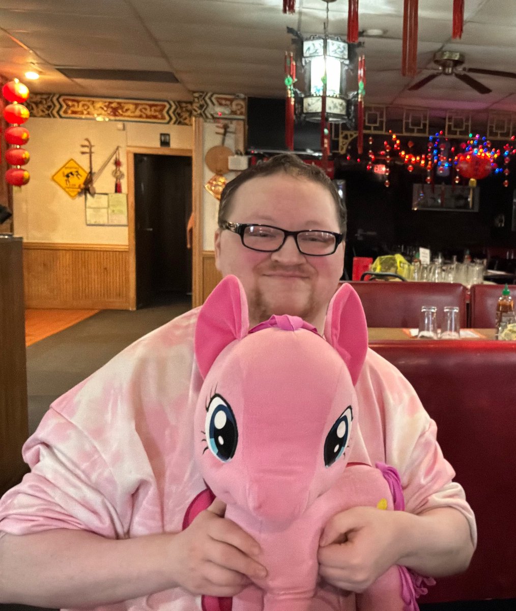 TheBronyPony123 tweet media