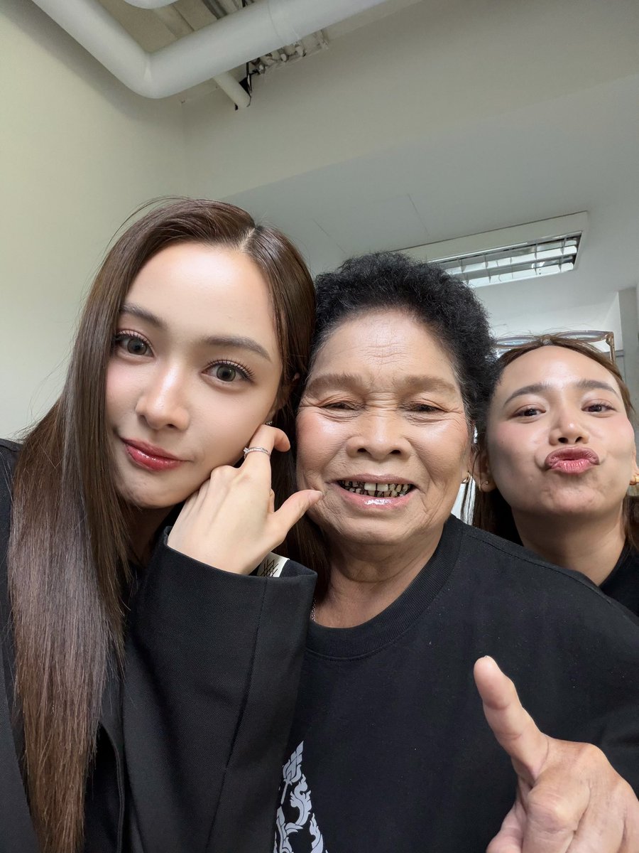OomeisayaH's tweet photo. #สัปเหร่อ2 วันนี้ค่าาา https://t.co/DOvOUmvmb7