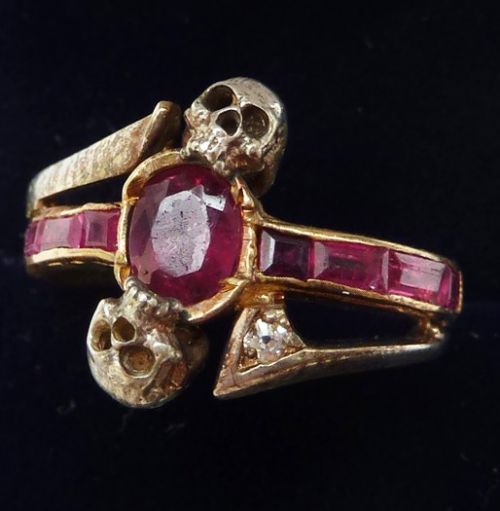 𝑻͟𝕳𝑬͟ 𝕽𝑬͟𝑫͟ 🌹𝑮͟𝑹͟𝒀͟𝑷͟𝕳𝓞͟ 𝕹 .ᐟ tweet media