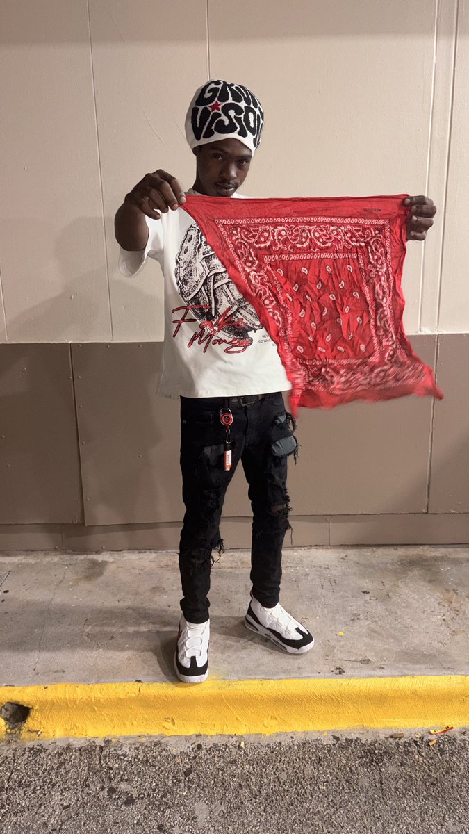 GSuave2x's tweet photo. Momma, I took L's, but you ain’t gon never see your son kry kould've built thе church, I sent my BLOOD to the good side ☔️🫶🏾🩸 #LLWOCK #LLWOP #DaBiggestWOCKSTAR🩸 #WOCKBLOCK❤️‍🔥 https://t.co/tusImcx7P5