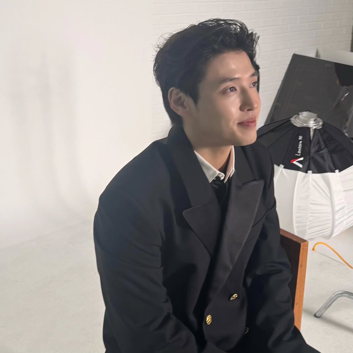 강백억 tweet media