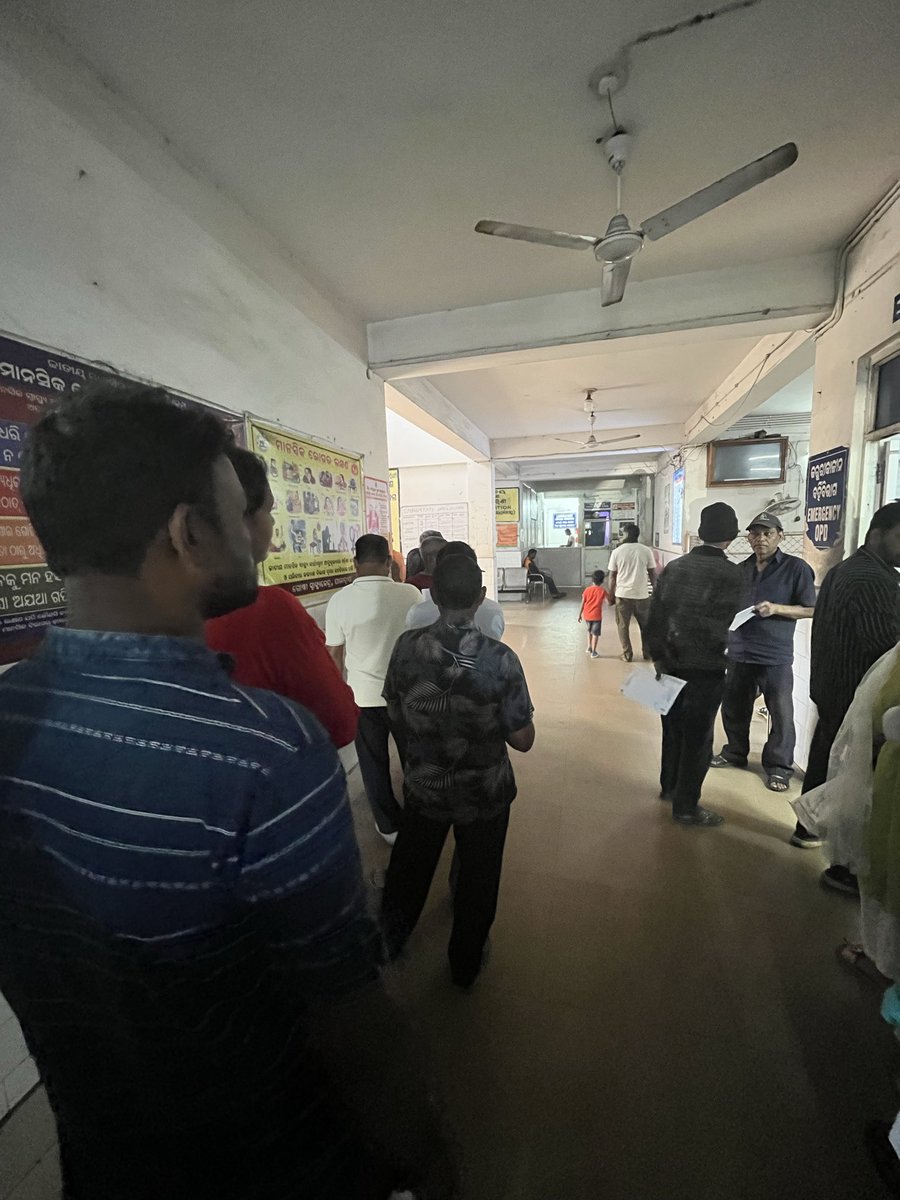 Sagar_AF's tweet photo. @MahalingMukesh Sir Urgent attention needed at CHC Paradip. Doctors are not present on duty despite the 8 AM scheduled start. This happens every single day while patients wait. Immediate intervention requested!
@HFWOdisha @CollectorJspur @CMO_Odisha https://t.co/QwKbqXknnK