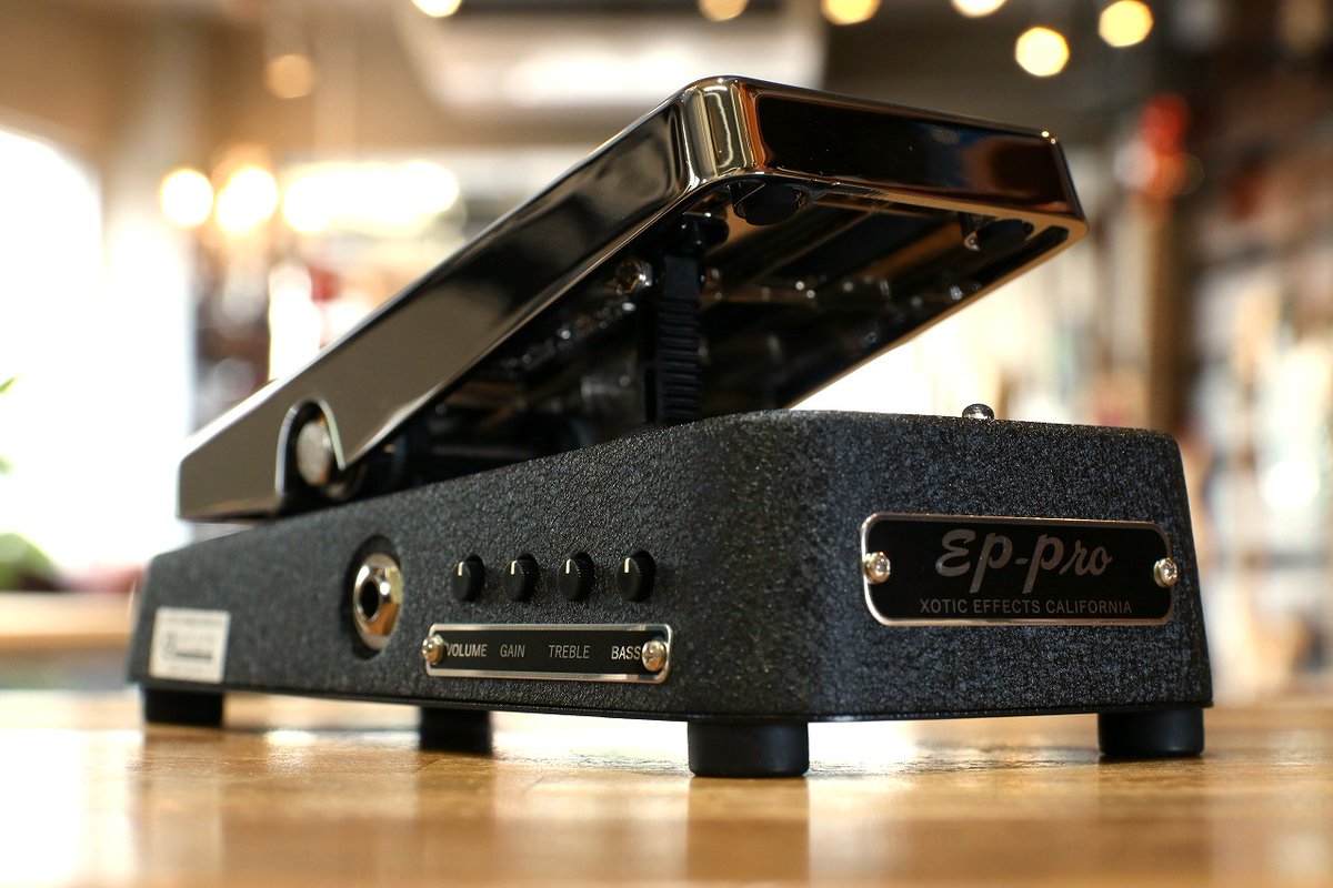 Xotique's tweet photo. Xotic Effectsの新製品「EP-Pro」が遂に発売です🔥
常時ONで使用するも良し、ここぞという時のブーストとして使うも良し！
どんな機材にも相性抜群なのが非常にXoticらしさを感じます💁‍♂️

Xotic EP-Pro

https://t.co/9F1W5Kb8yd

#楽器検索デジマート
#Xotic
#EPPro
#Xotique

@digimartnet https://t.co/aaGsGdOl50