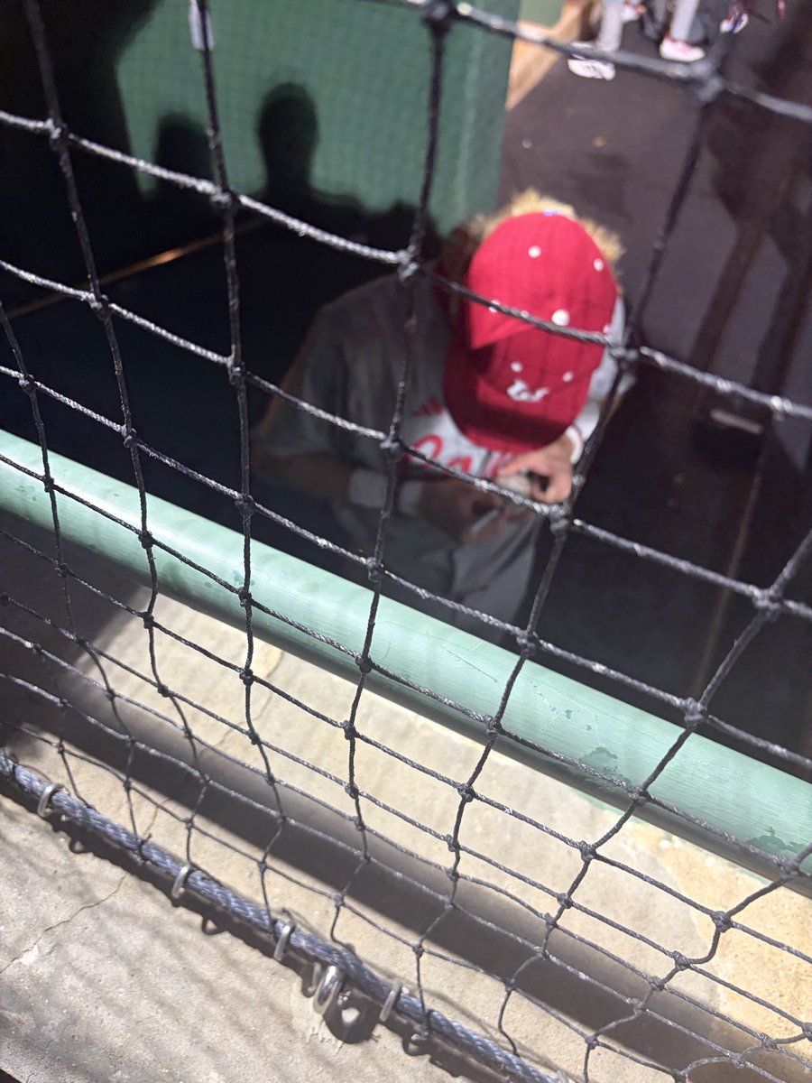 Rene Debaillon tweet media