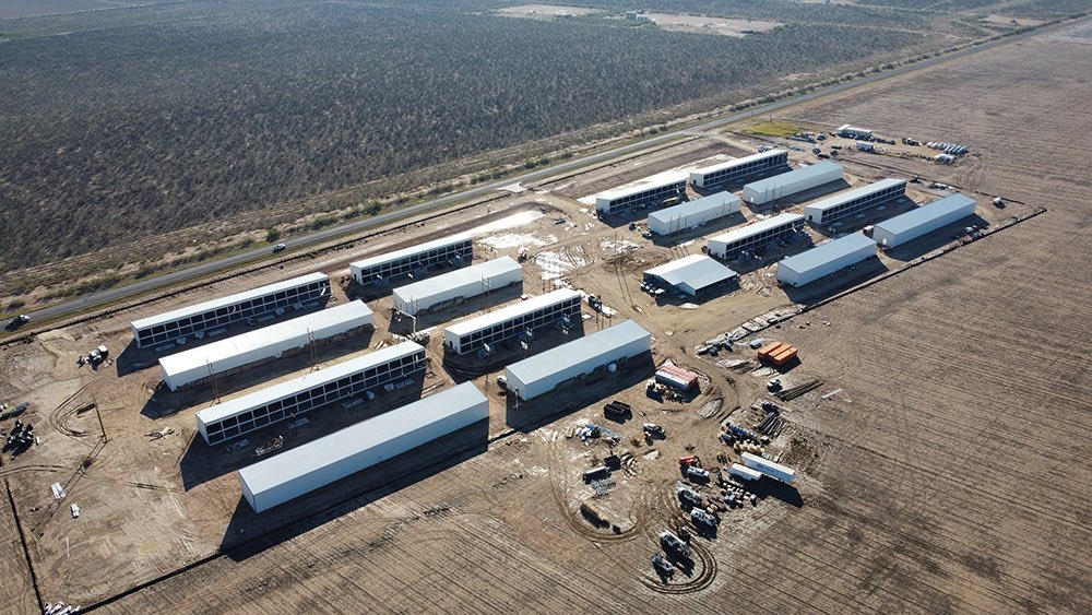 btc5000sws's tweet image. 내가 투자한 재개발 빌라가 관리처분나고 
착공들어가는거 경험하신분?

삼성물산이 시공사면 더 짜릿한데
비트코인은 전세계 자본이 들어와서 착공중인거임, 특히 미국

가격이 요동치는건 발목에 넘실대는 잔파도같은거고 
큰 그림은 헤시레이트/반감기/희소성+수요 공급임

지금 트레이더