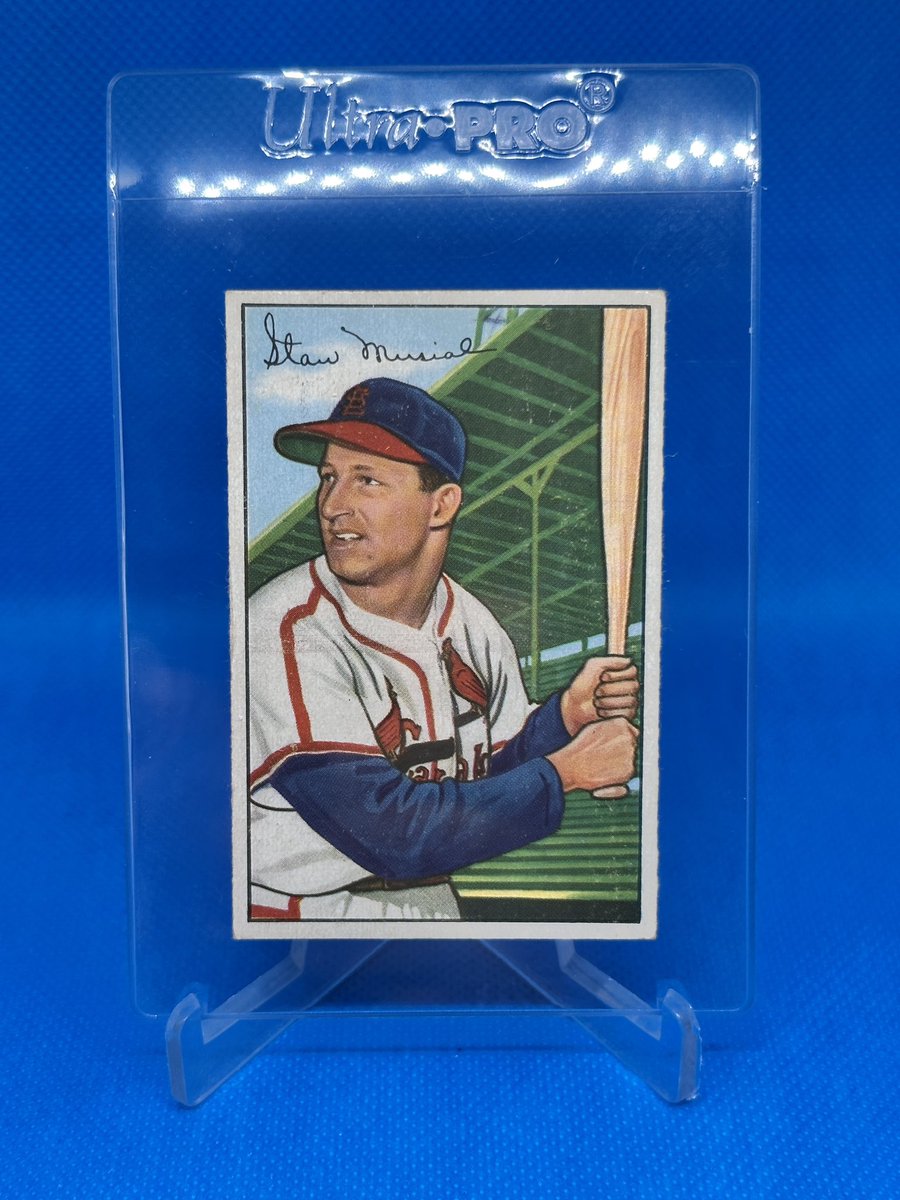 What’s better than one 1952 Bowman Stan Musial?  

Having two 1952 Bowman Stan Musial’s!  

So happy to add this one to my collection today!  #StanTheMan