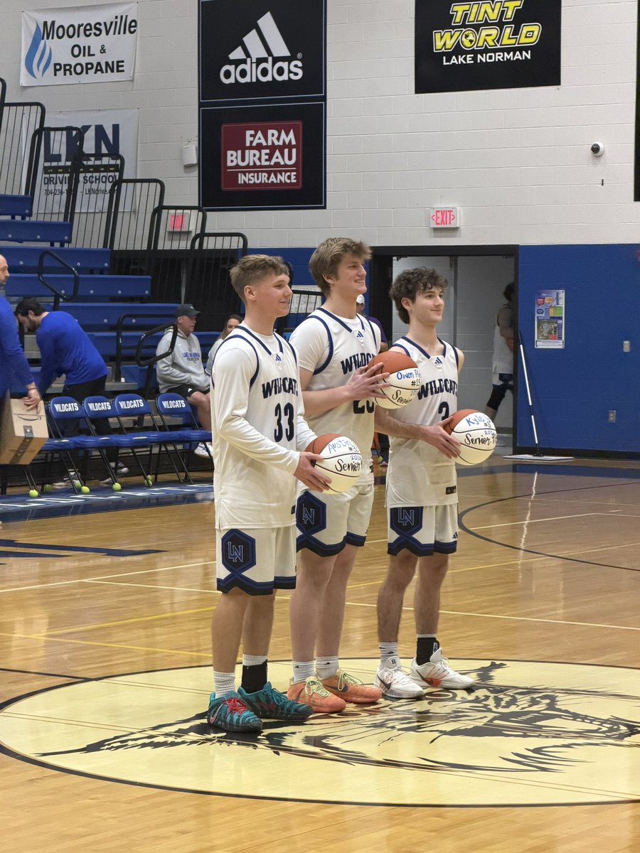 KentGruber1's tweet photo. Senior Night Classic 
Lake Norman 70 vs South Iredell
Kyle Gruber's Big Game Leads Lake Norman over South Iredell
@KyleJGruber Lake Norman's leading scorer, solidified his role on Monday. South Iredell had no answer to Gruber as he dropped a double-double with 21 points and 11 assists. Gruber has become a key player for Lake Norman: the team is 4-2 when he posts at least eight assists, but 6-11 otherwise.