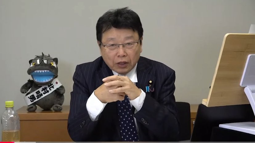 aru59's tweet photo. 日本保守党
北村晴男議員
「外国人受け入れ政策の基本的な考え方は
小野田紀美さんも 高市早苗さんも 私も一緒だと思っていたのですが、やっぱり自民党の中で様々な圧力もあり 財界からの圧力もあるんだと思いますが、
犯罪が多くなりそうな国から 年間60万人以上を受け入れる方向に舵を切ってる。
これには我々は大反対します。」

#弁護士北村晴男ちゃんねる