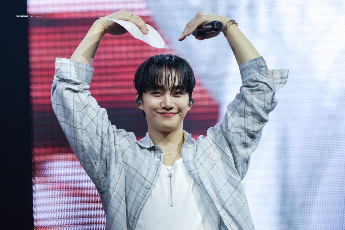 Nataliemiumiu tweet media