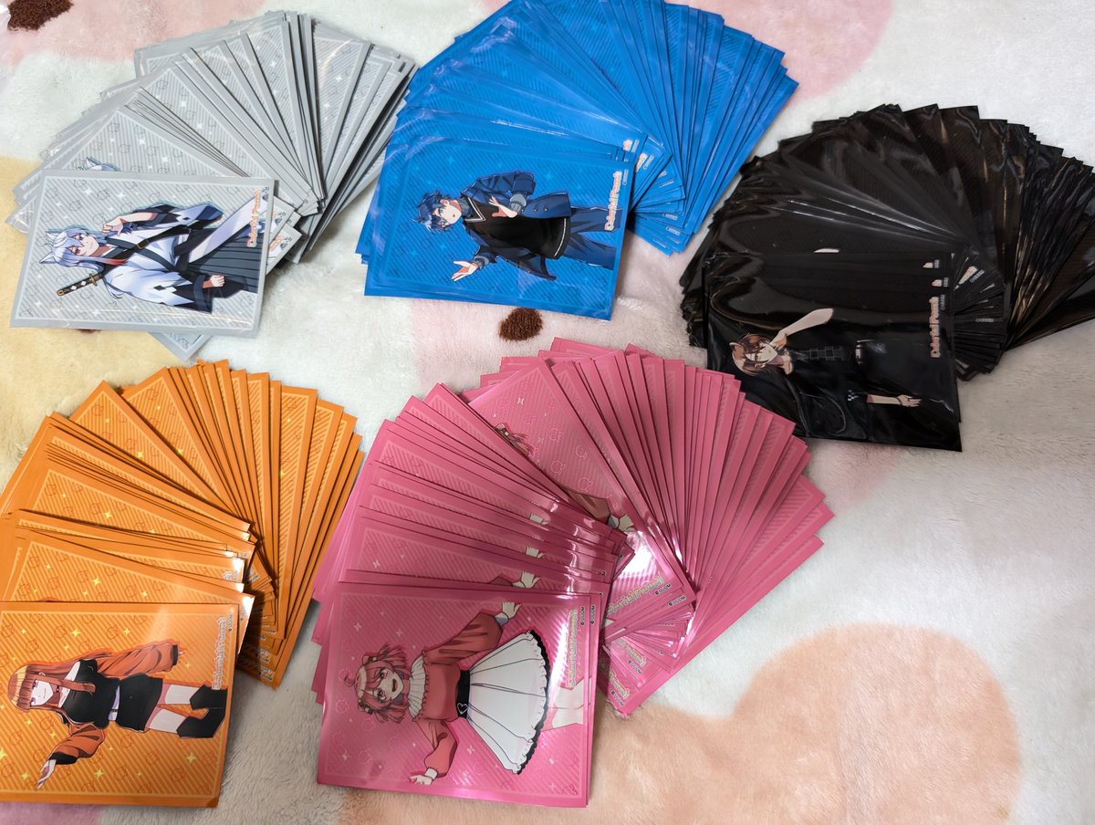 スリーブケース欲しい方いたら無償で差し上げますので欲しい枚数