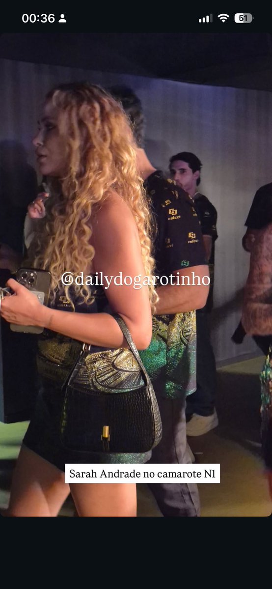 Alô <a href="/dailygarotinho/">Daily do Garotinho</a> passa as fofocas aqui pra gente 😩🙏🏻