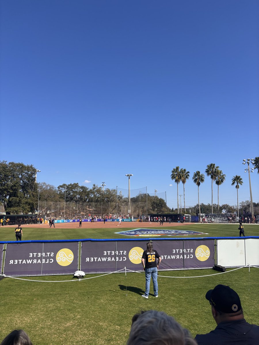 Sydney Coffey tweet media