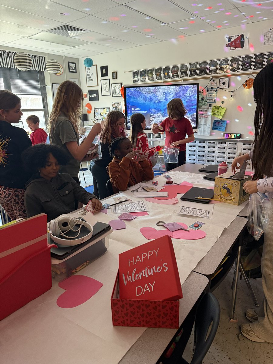 Mrs. Quinones’ Class tweet media