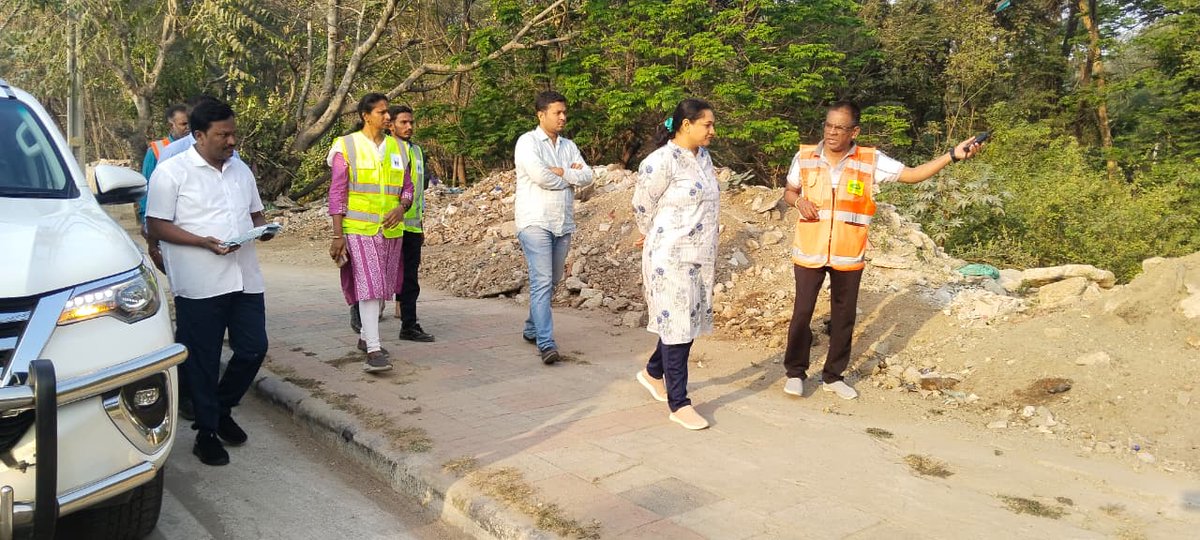 Morning Field Inspections-Quthbullapur Zone!!

Commissioner, Cyberabad Municipal Corporation, inspected sanitation activities from HMT Road to Ayodhya Nagar X Road in DC Jeedimetla Circle, Qutbullapur Zone.

During the inspection, directions were issued to ensure regular