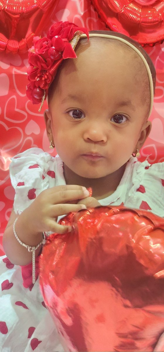 Sauli89's tweet photo. Mi hija Samantha Michelle requiere de implantes cocleares, hemos llevado carta de solicitud de apoyo económico o donación de por lo menos un a los ministerio del estado y no tenemos respuesta. Todo bebe merece escuchar, comunicarse, entender su voz. Ayudame a difundir https://t.co/jZqsGfAJAm