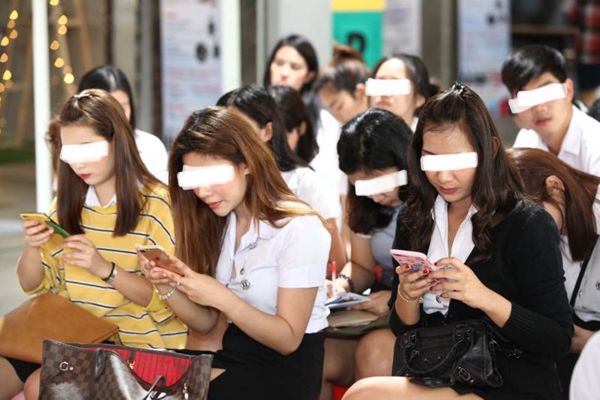 ภาพที่คนรุ่นใหม่คอมเพลนว่าใช้ชีวิตลำบากกว่าคนรุ่นเก่า (skill issue)