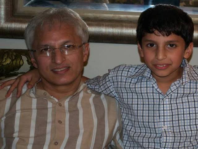 IqrarAlee112's tweet photo. On this day in Feb 2013, Dr Syed Ali Haider &amp; his 12yo son Murtaza a Grade 7 student were brutally martyred in Lahore after attackers discovered his sectarian identity.
Dr. Ali was one of Pakistan’s leading eye surgeons &amp; was counted among the top100 eye surgeons in the world. https://t.co/8nikXCwnY8