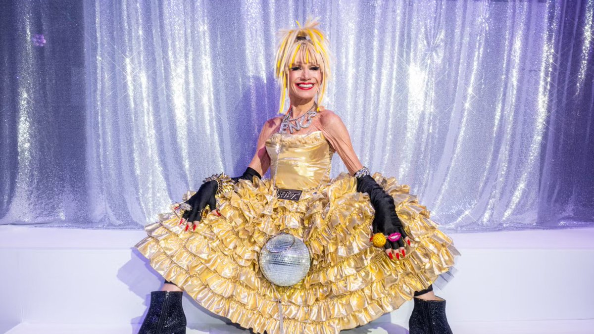 shop_lxuri's tweet image. Celebrate fearless style. Discover how Betsey Johnson’s bold creativity and unapologetic flair turned her into a fashion icon. 

Discover an Icon: bit.ly/4kJBEbR

#BetseyJohnson #FashionIcon #BoldStyle #RunwayLegend #LXURI