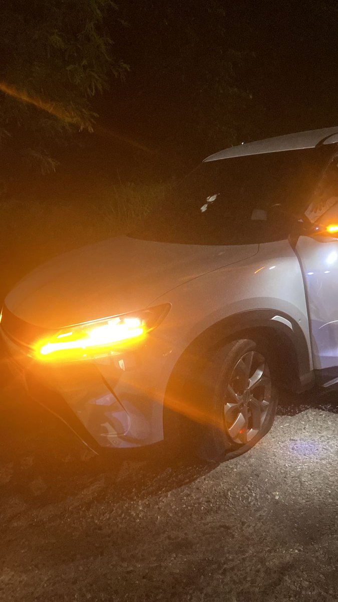 ZManga78859's tweet image. ALÔ!
AUTORIDADES VAMOS INVESTIGAR ISSO DIREITINHO , QUE ELES ESTÃO ACUSANDO OS MELÍCIANOS DA #BAIXADA DE TEREM EXECUTADO UM CASAL NO KM32, MAIS NA VERDADE A PAGINA DO PM MELICIANO #FIEL QUE FAZ PARTE DA MELÍCIA DO #PL ELES MESMO ESTÃO SE ENTREGANDO.
@tinojunior @PCERJ @PMERJ