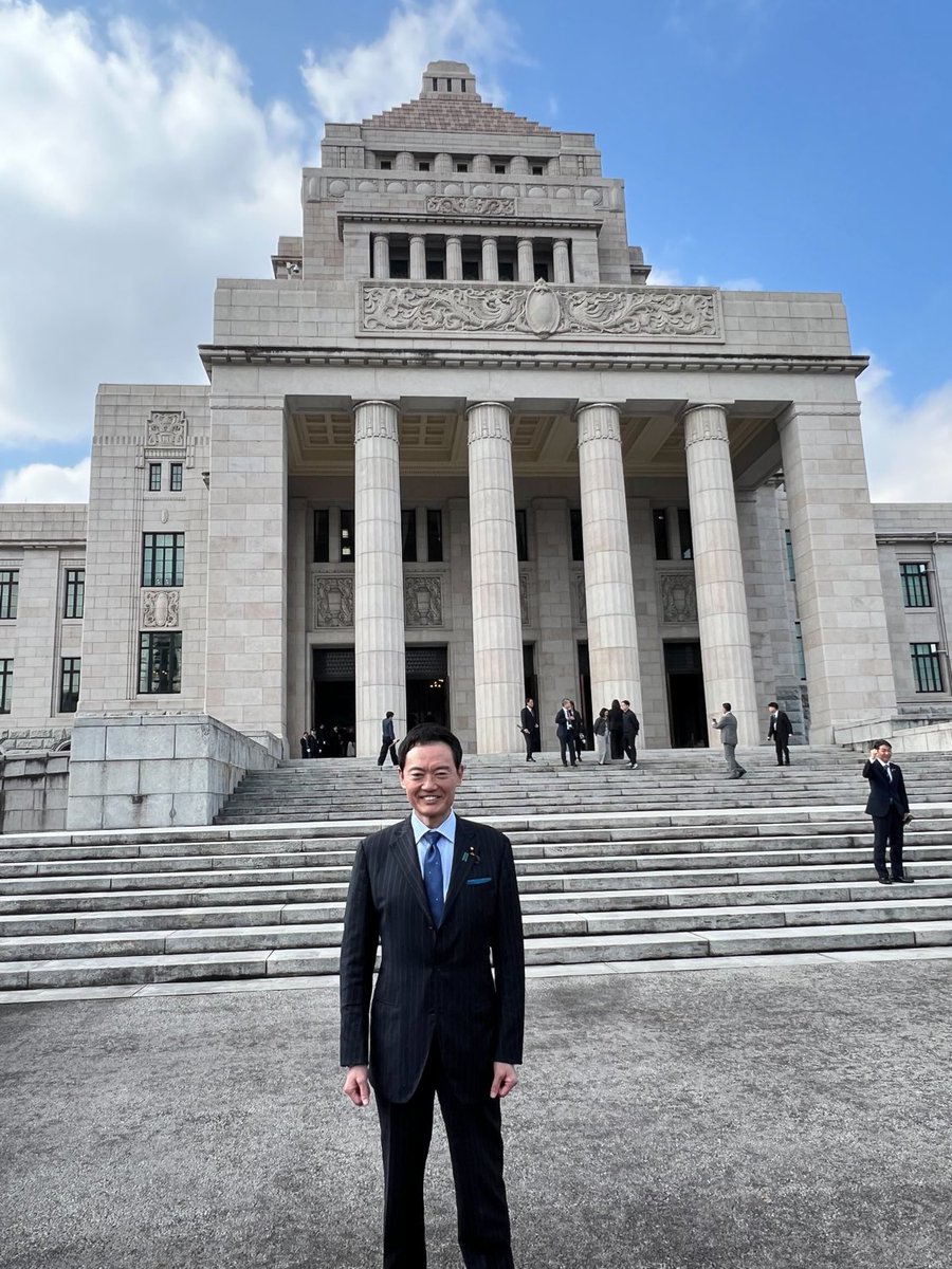NAKADAHiroshi's tweet photo. 今日から国会
公約にしっかり取り組みます

そして、高市政権で日本を前に進めるべく自らの役割を果たしてまいります https://t.co/lWkGeEH96R