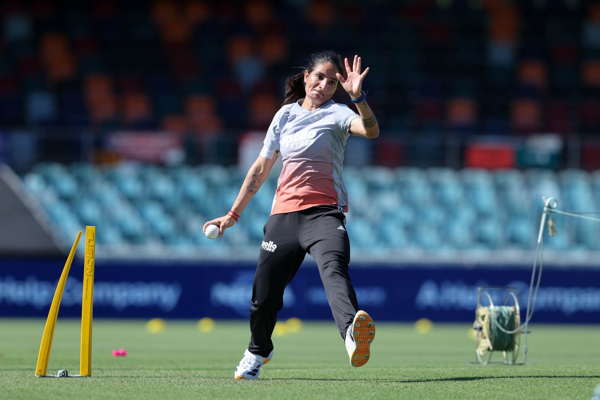 High intensity 🔒
And a lot of smiles 🤗

#TeamIndia putting in the work in Canberra 🏃‍♀️

#AUSvIND