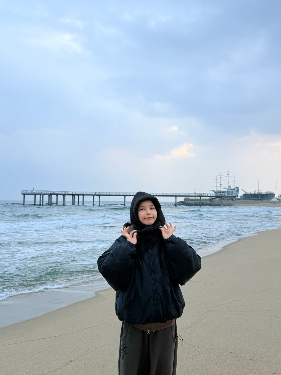 [📷] BSTAGE POST

[Only_YONGSOON]

2026 Lunar New Year, Yongsoons
Happy New Year ☀️

#SOLAR #솔라
