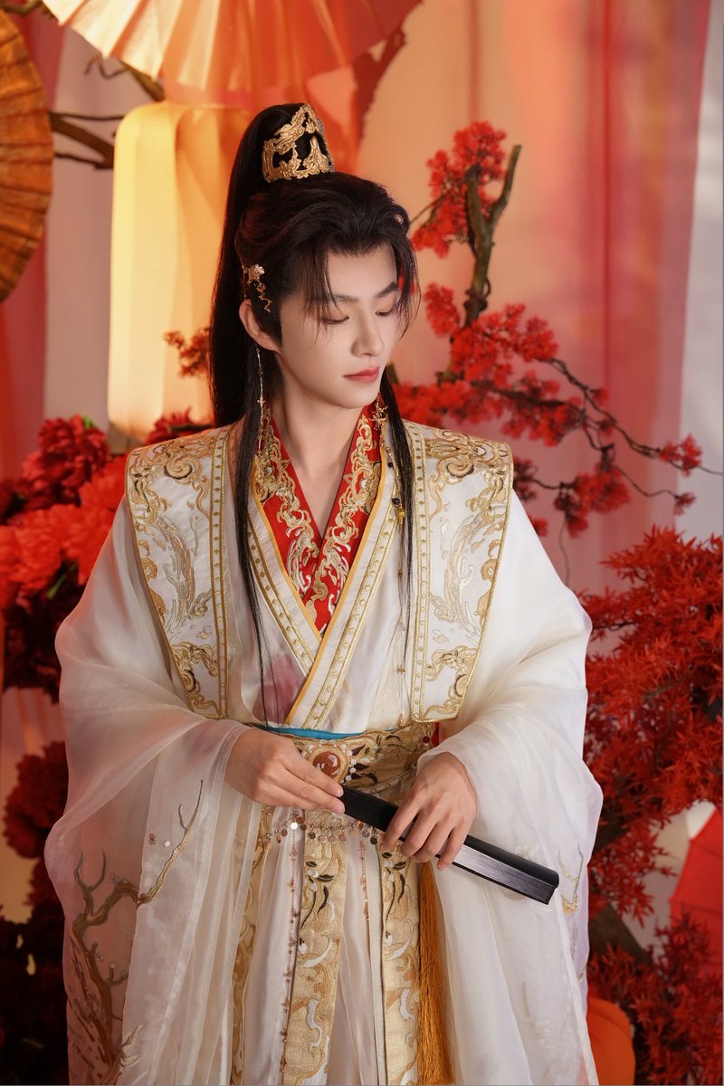 Happy Chinese New Year! Wishing you great luck in the Year of the Horse!🐎✨

#LEV #레비 #レビ
#WANGZIHAO #왕즈하오 #王子浩 #ズハオ