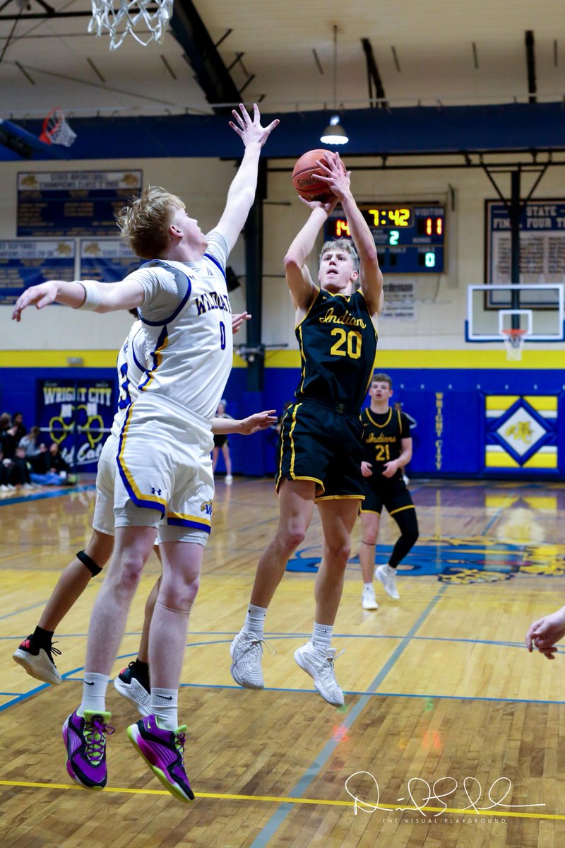 Infiniteredtape tweet media