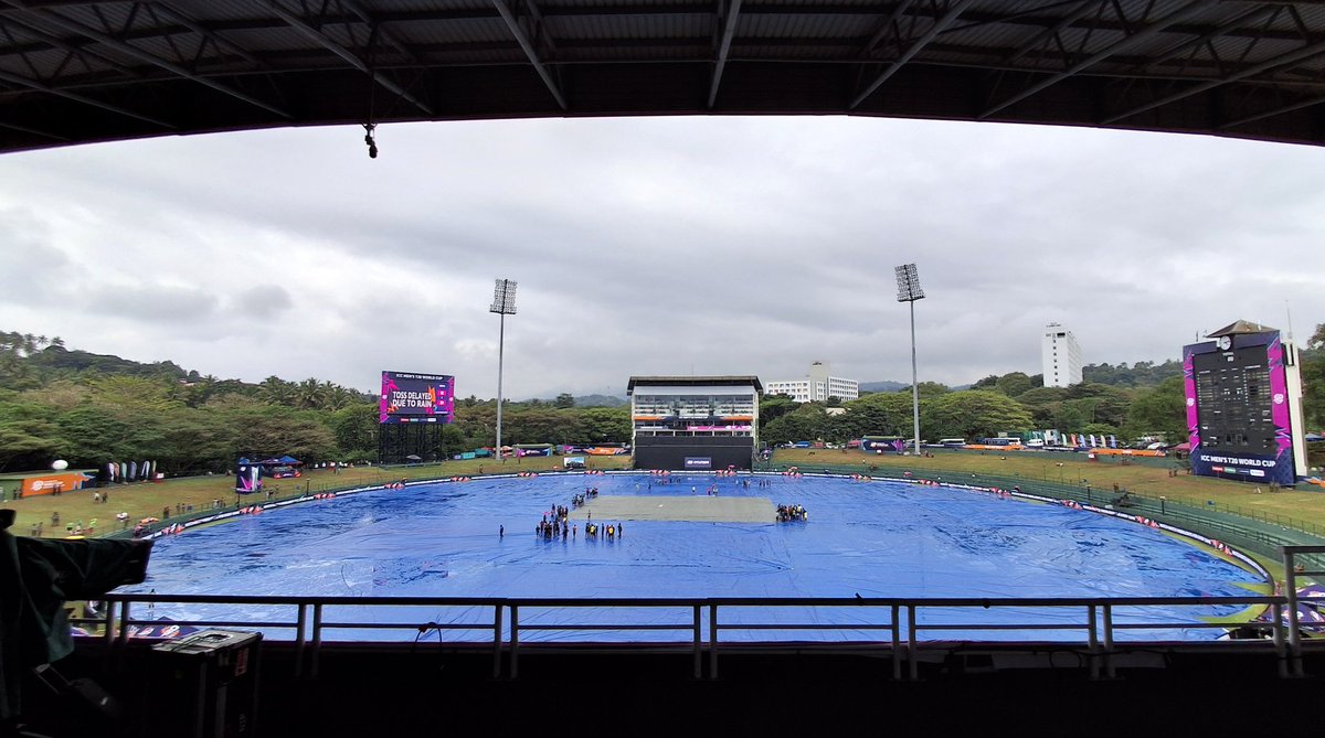 onlyprathamesh's tweet photo. Ireland vs Zimbabwe ended up being a washout T20 World Cup match, but thanks to @zaggleapp for literally making me part of the @cricketireland family for a day. 🥹💚 #GreenValentine https://t.co/EJ6pAJtaiJ