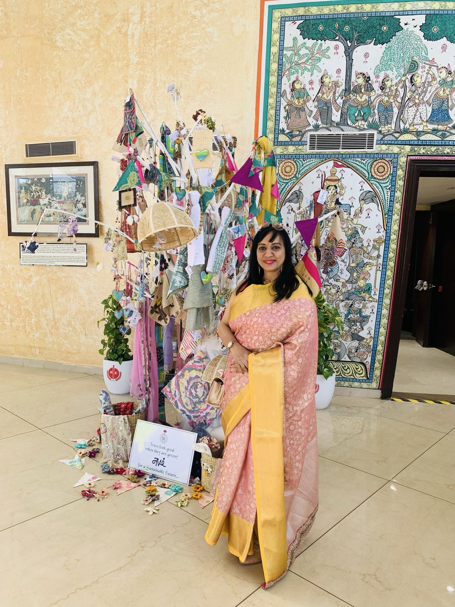 Nimitiwari's tweet image. Sustainability in textiles with sustainable new product line at end of life cycle in trendy designs is a growing segment with good commercial sense across the chain. Do you know how many informal workers can join in? 

#sustainability #Navi #textile #india #jobs