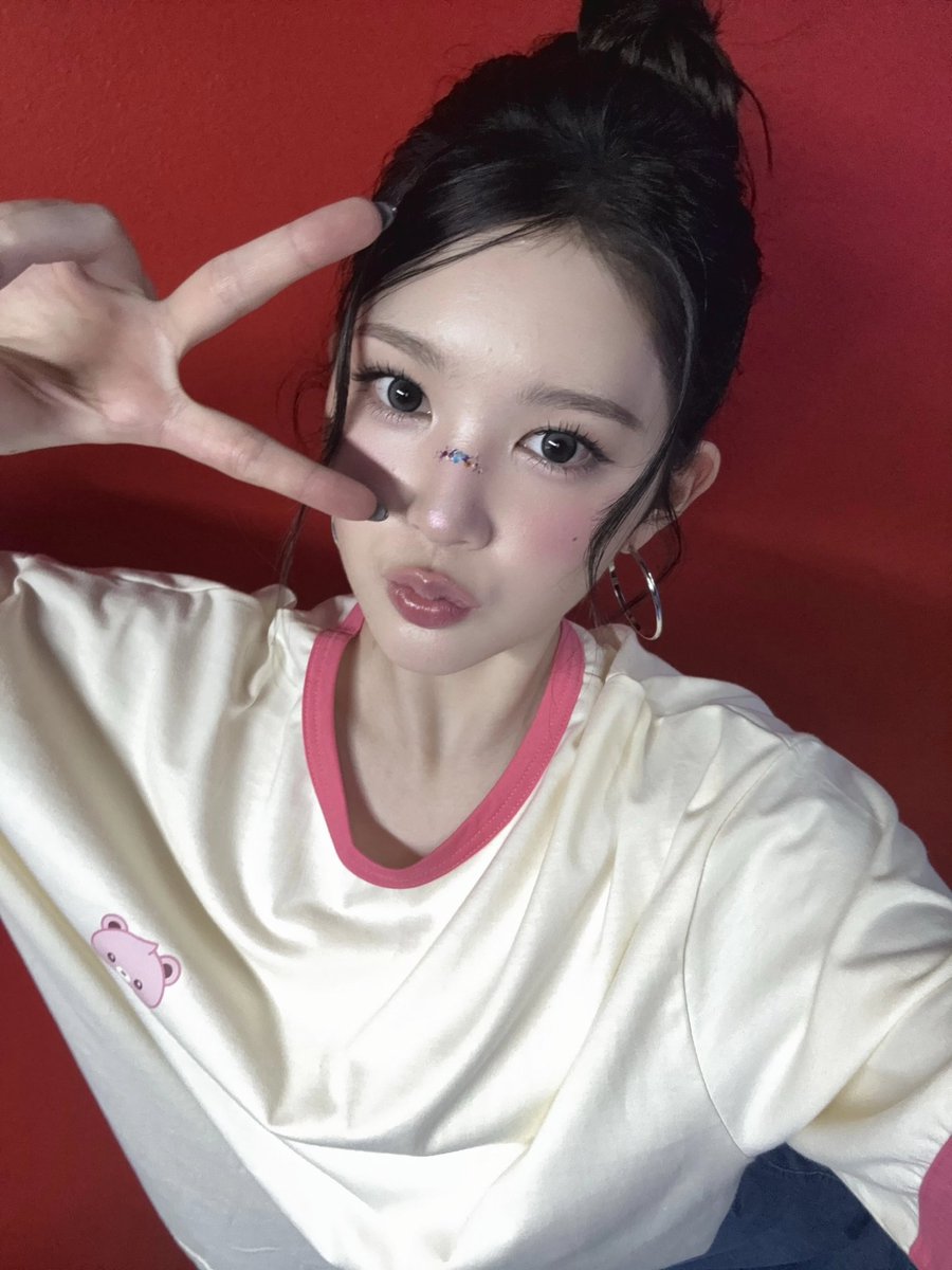 ؘ (@seolyunt) on Twitter photo 