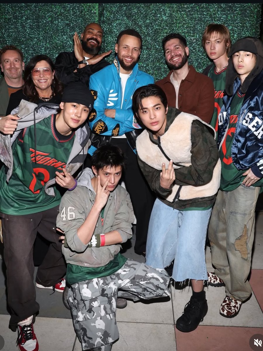 Director Tyree Dillihay Instagram Update with CORTIS

“Currys, Cortis, Cast, Crew, Klaw and Commish.
2026 All Star type ish. 🐐 🏀”

#CORTIS #코르티스