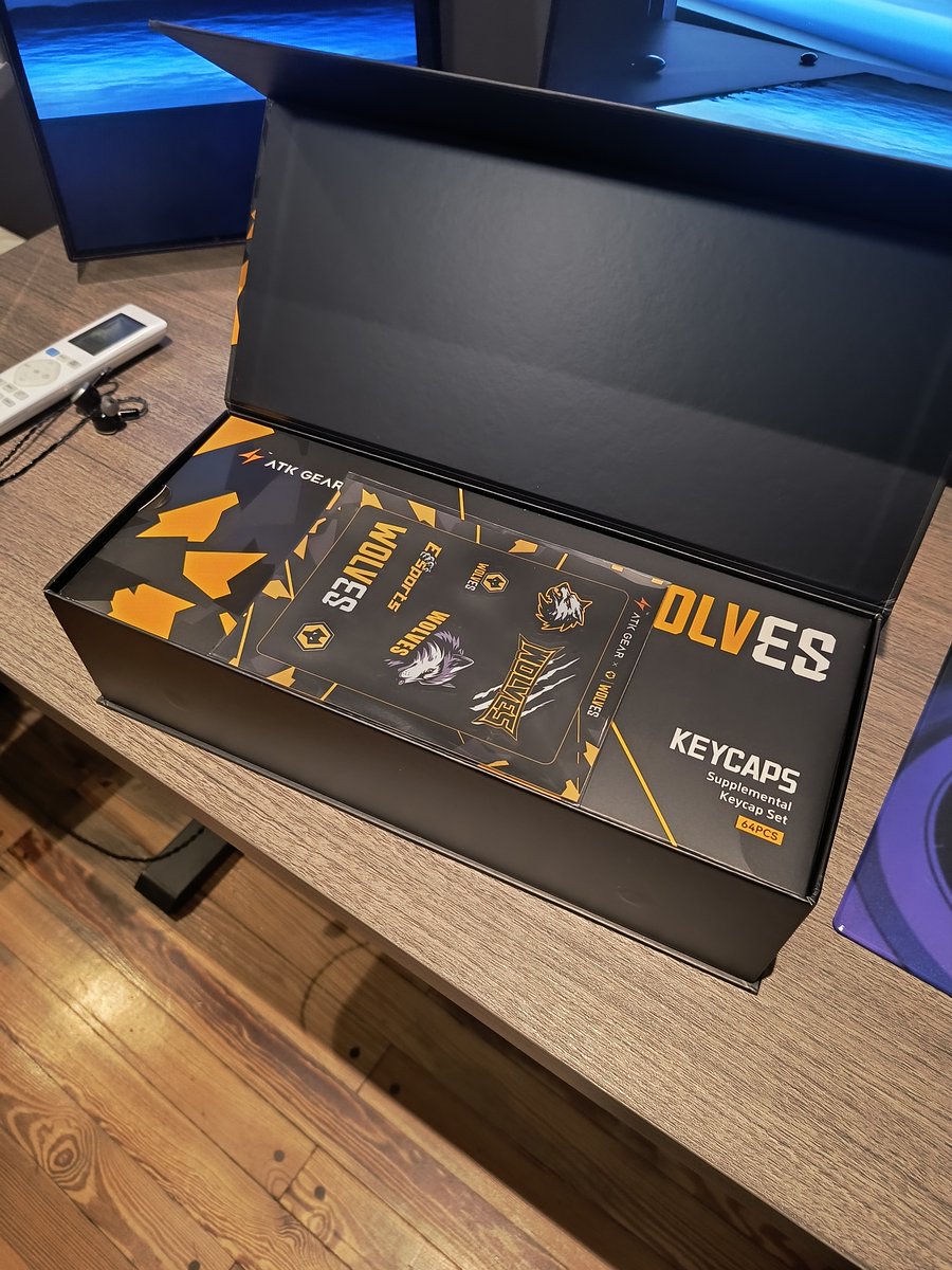 orzatech tweet media