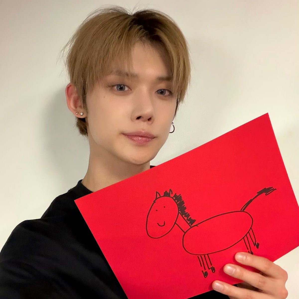 archivezzn's tweet image. yeonjun’s horse vs the other members 😭