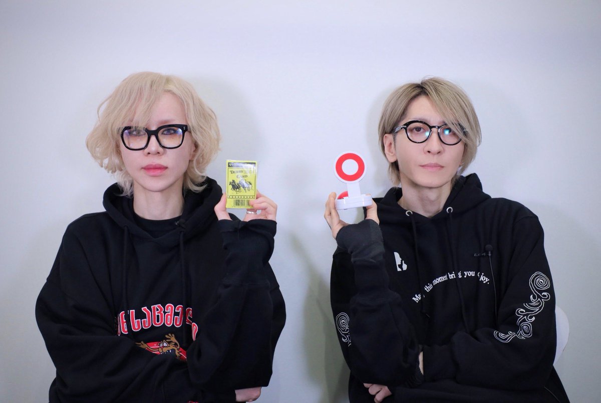 LMC_staff's tweet photo. 🎥YouTube配信🎥
本日20:00〜生配信です✨

▪️2月18日(水)20:00〜📡
【みんなのライブルーティン大調査🎤💥】

ツアー開催まであと1か月！
皆さんのライブ当日の過ごし方を
アンケートで大調査📊✨

ファンの皆様にとっても、
メンバーにとっても
“特別な1日”を一緒にのぞいてみよう👀
2月のLSC生配信もお見逃しなく✨

▼詳細はこちら▼
https://t.co/3Wbcd51Dvg

#LMCのLSC