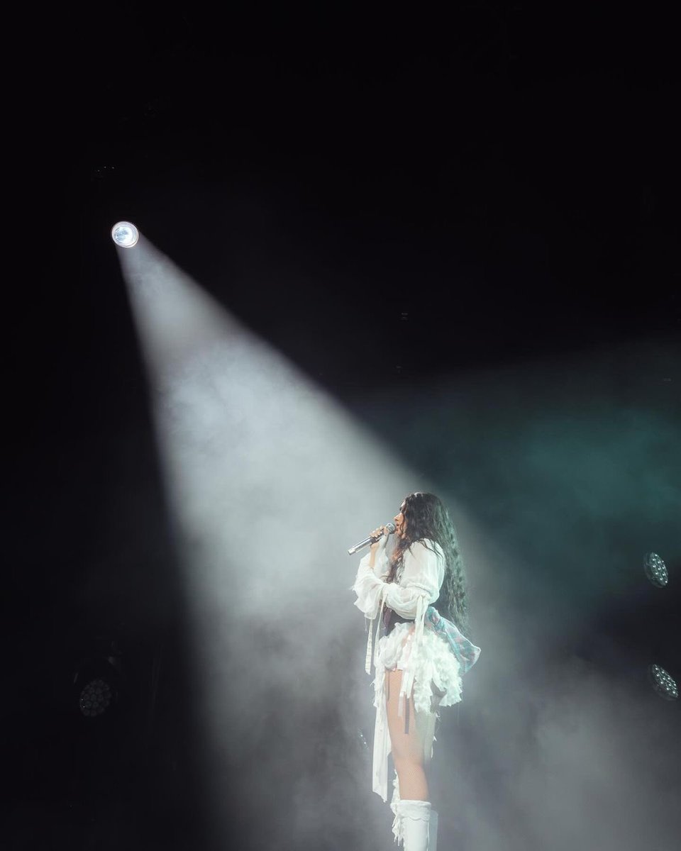 heisgolden21's tweet image. #TSBTheTour USA/CA 

12/15
🇺🇸 San Diego - 1100
🇺🇸 Los Angeles - 4000 
🇺🇸 San Francisco - 1300
🇺🇸 Portland - 1500
🇺🇸 Seattle - 2800
🇨🇦 Vancouver - 1280
🇺🇸 Denver - 3900
🇺🇸 Chicago - 1800
🇺🇸 Pittsburgh - 1400
🇺🇸 Silver Spring - 2000
🇺🇸 Philadelphia - 2500
🇺🇸 Boston - 2400

SOLD OUT